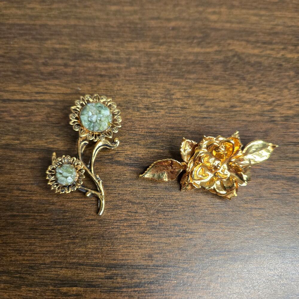 Vintage Gold Tone Floral Brooch Lot (Set of 2) Mid-Century Flower Spray Set